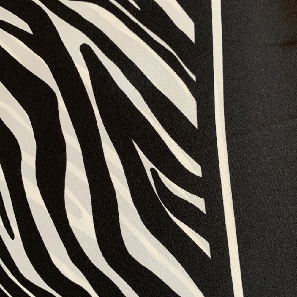 Avon Zebra Scarf - Picture 11 of 16